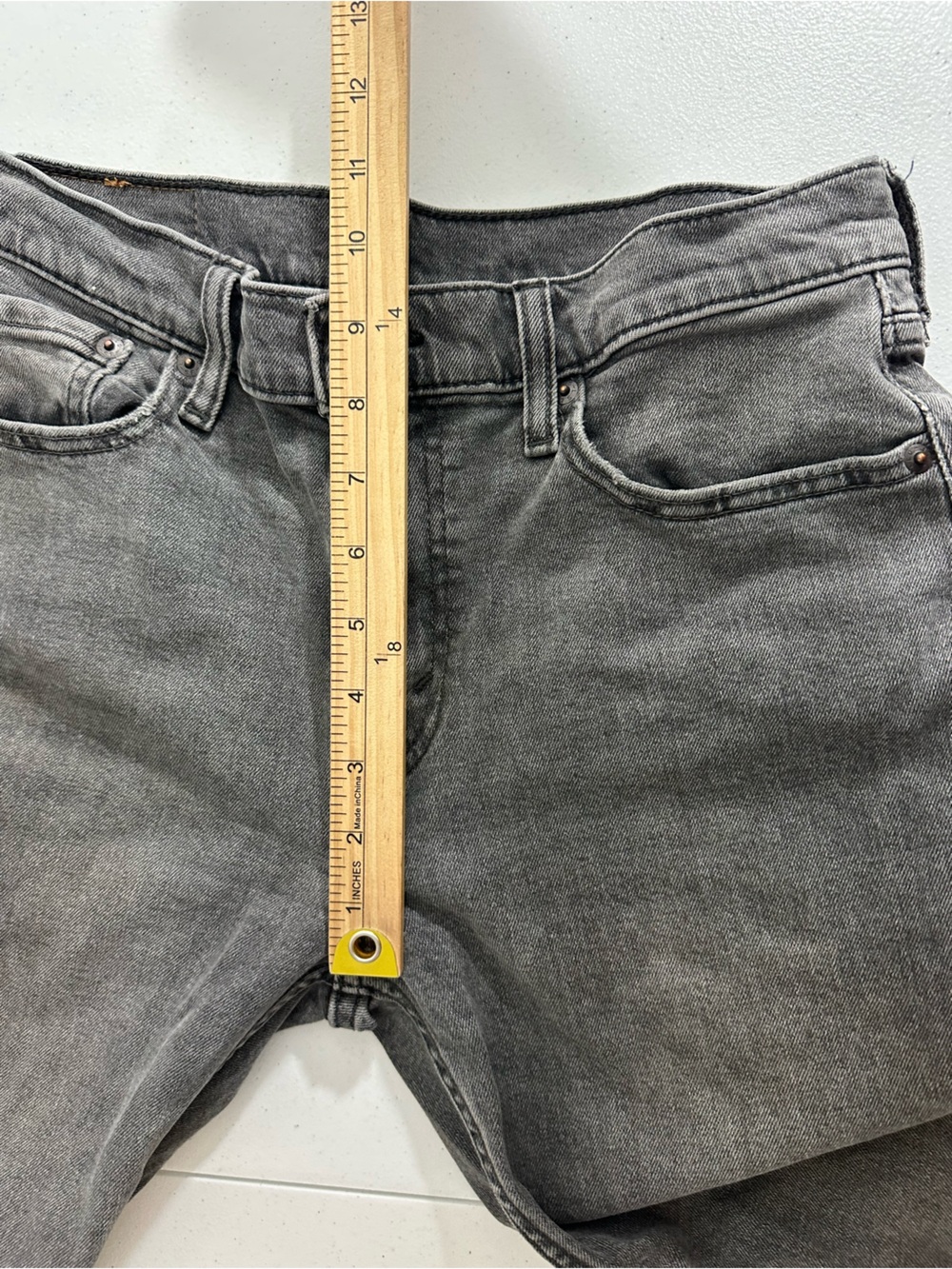 Levis Men’s 502 washed Black denim Size 30x30 slim Taper Fit Jeans - Picture 11 of 14